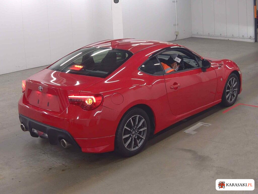 Toyota 86 2016 z aukcji japońskiej
