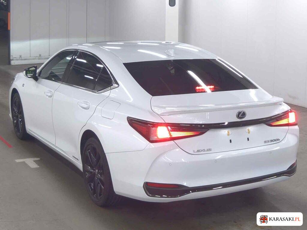 Lexus Es 2022 z aukcji japońskiej