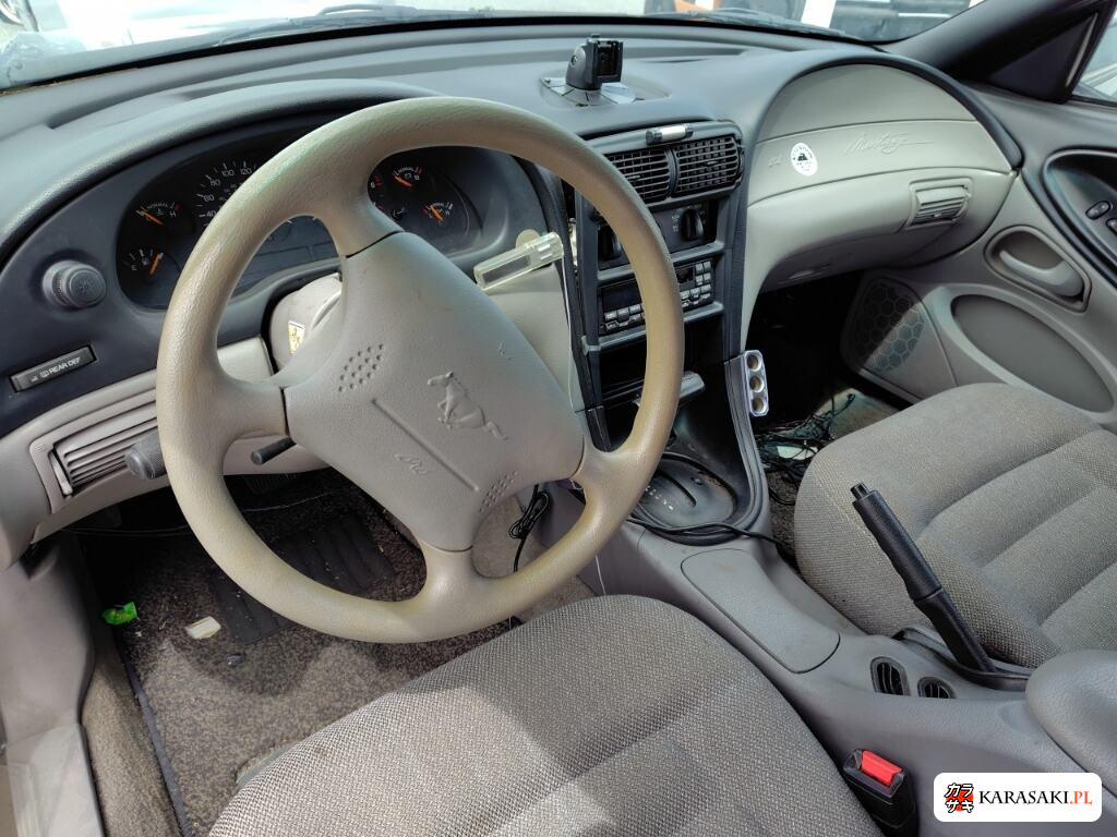 Ford Mustang 1996 z aukcji japońskiej