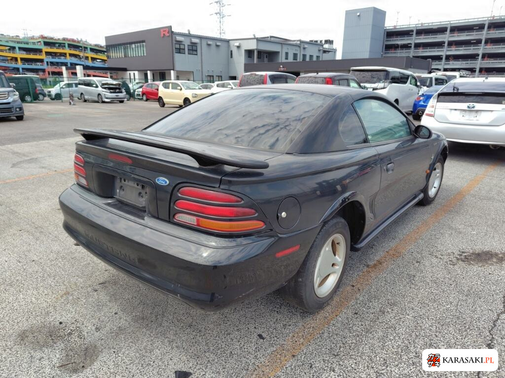 Ford Mustang 1996 z aukcji japońskiej