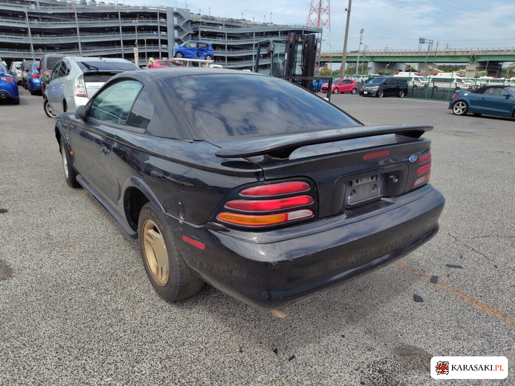 Ford Mustang 1996 z aukcji japońskiej