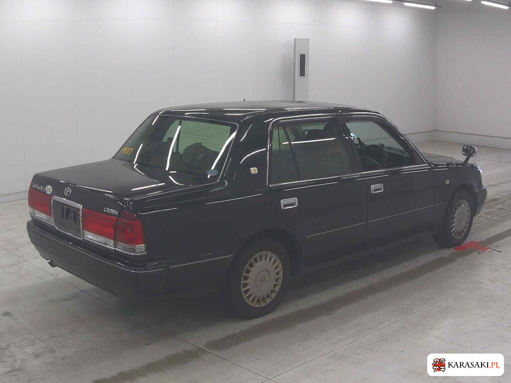 2012 Toyota Crown Comfort 4
