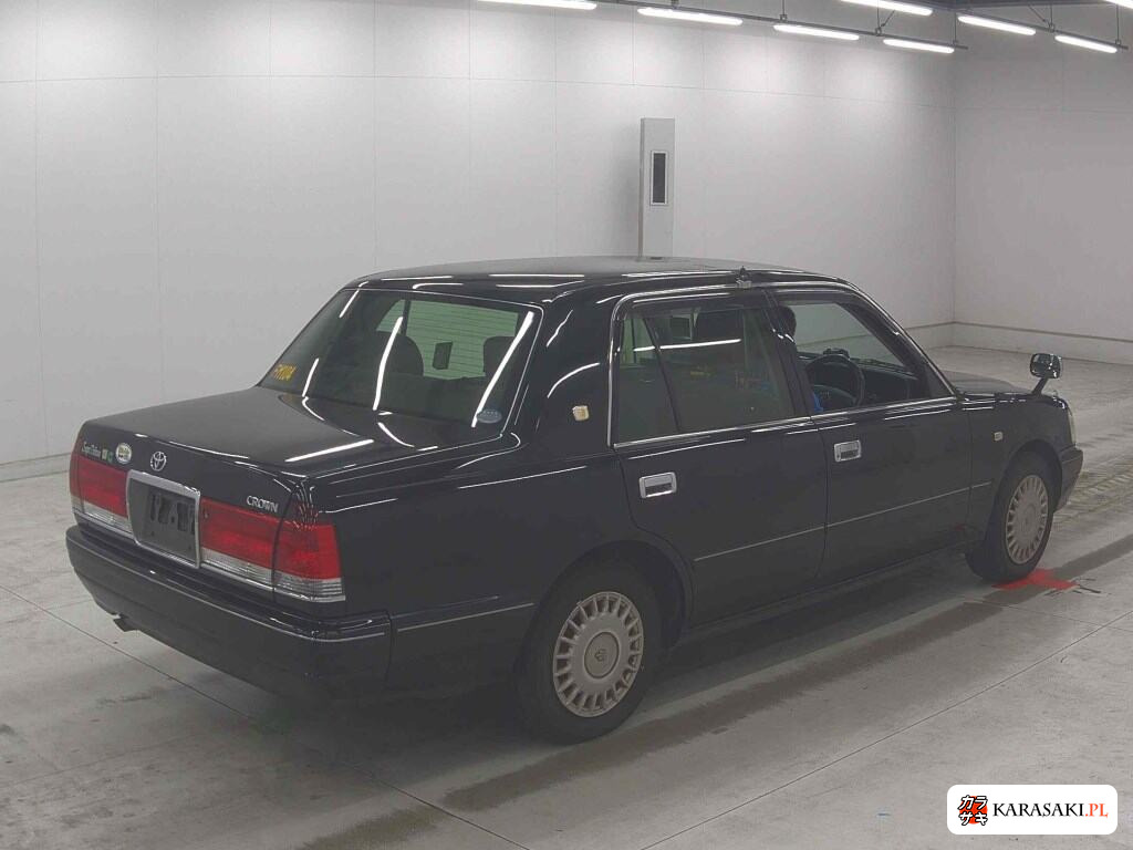 2012 Toyota Crown Comfort 4