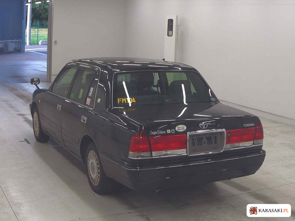 2012 Toyota Crown Comfort 2