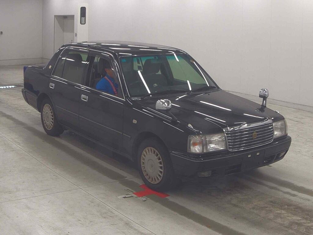 Toyota Crown Comfort 2012 z aukcji japońskiej