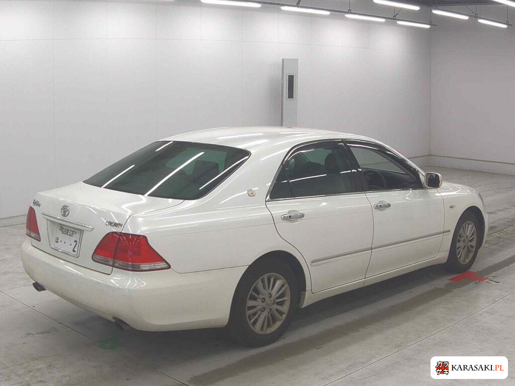 2004 Toyota Crown 4D Royal Saloon 4