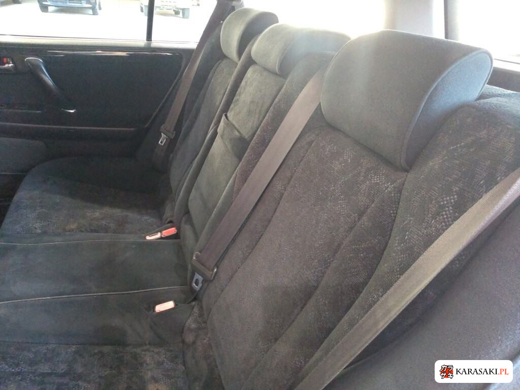 Toyota Crown Estate 2003 z aukcji japońskiej