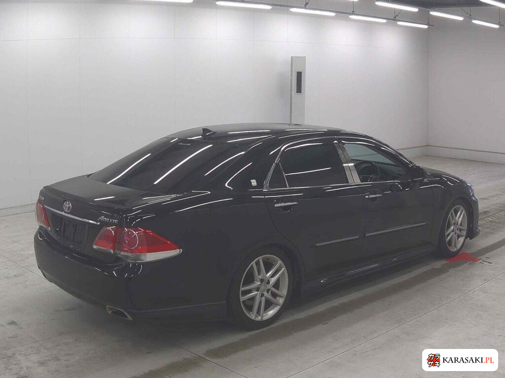 Toyota Crown 2011 z aukcji japońskiej