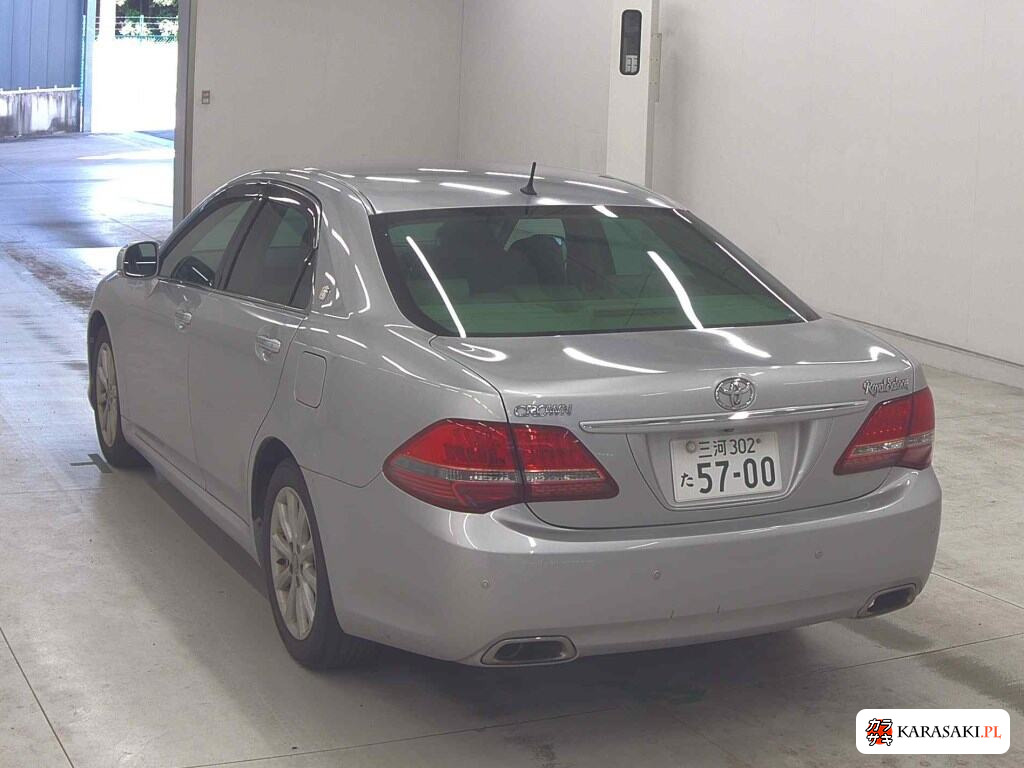 Toyota Crown 2008 z aukcji japońskiej