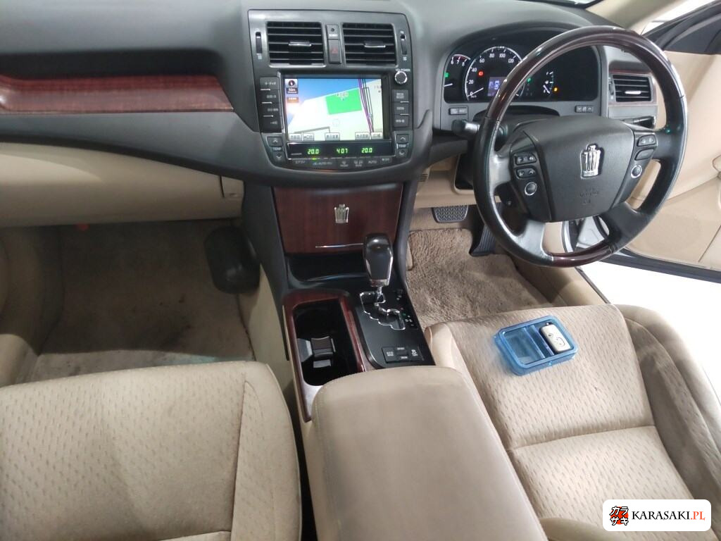 Toyota Crown 2008 z aukcji japońskiej