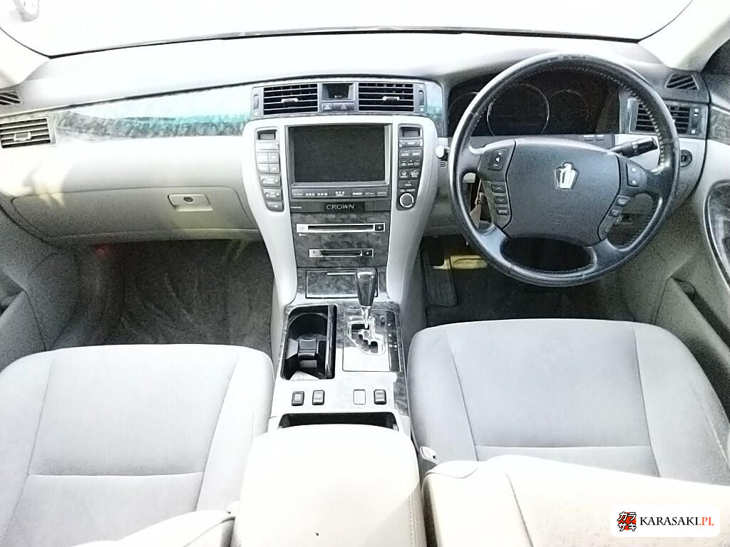 Toyota Crown 2007 z aukcji japońskiej