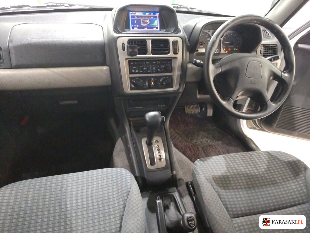 1999 Mitsubishi Pajero Io 5D 4WD 5