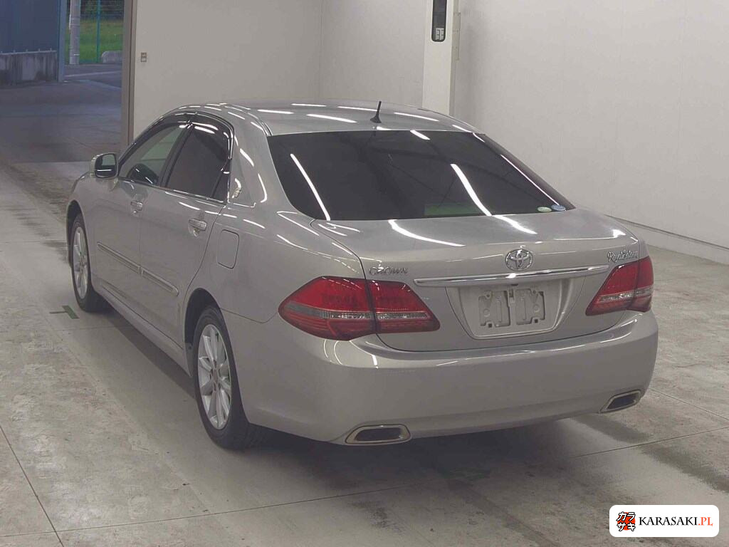 2008 Toyota Crown 4D Royal Saloon 2