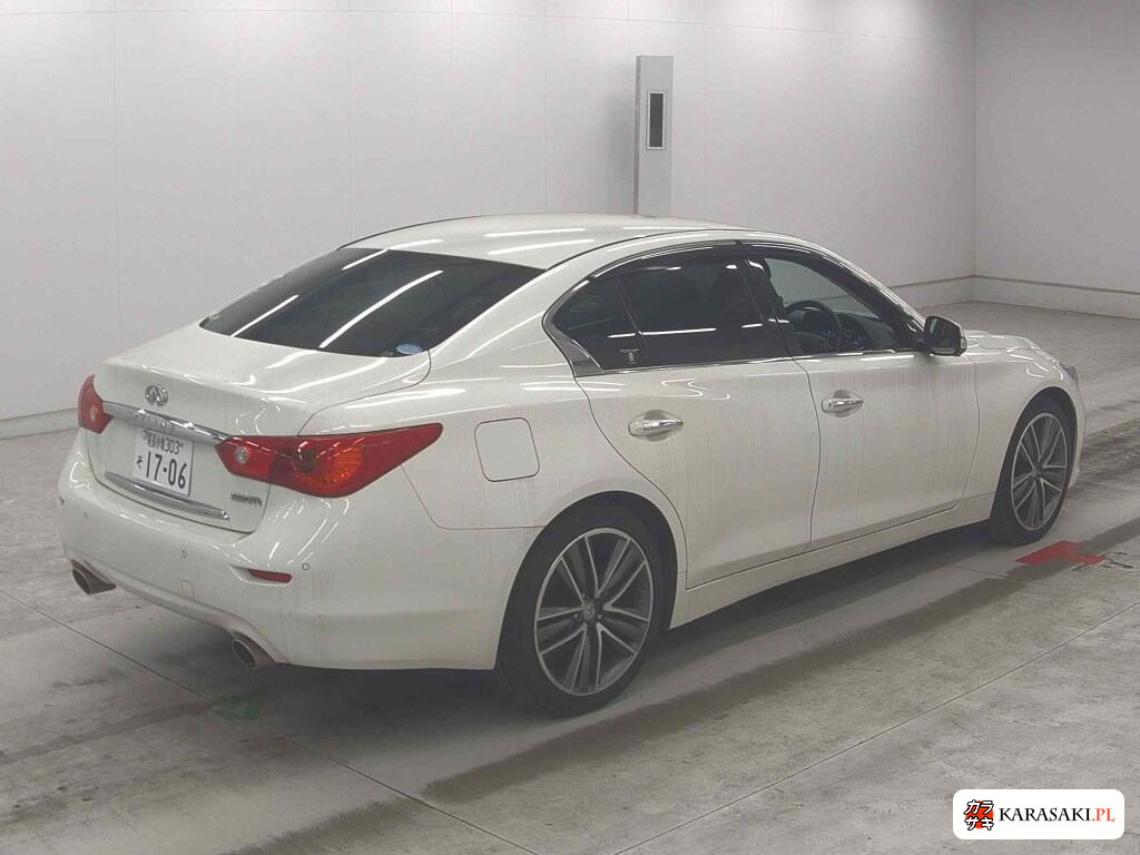 Nissan Skyline 2015 z aukcji japońskiej