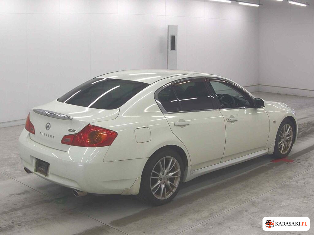 Nissan Skyline 2008 z aukcji japońskiej
