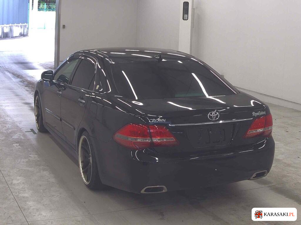 Toyota Crown 2008 z aukcji japońskiej