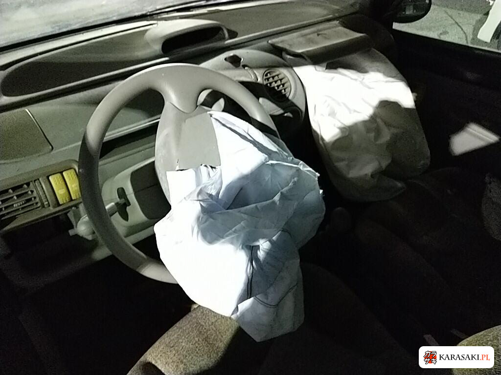 Renault Twingo 1999 z aukcji japońskiej