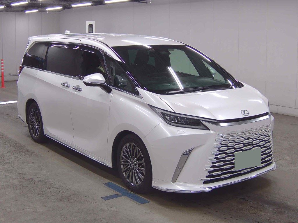 Lexus LM 2025 z aukcji japońskiej