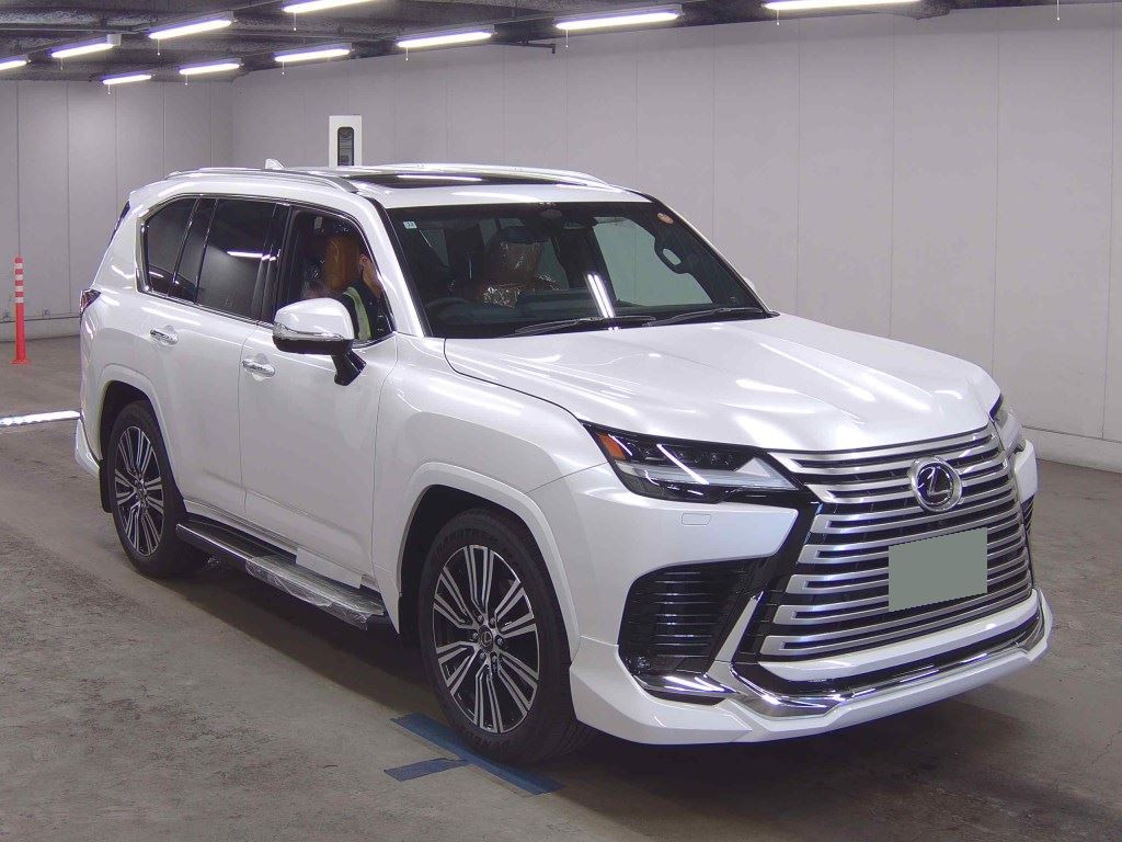 Lexus LX 2025 z aukcji japońskiej