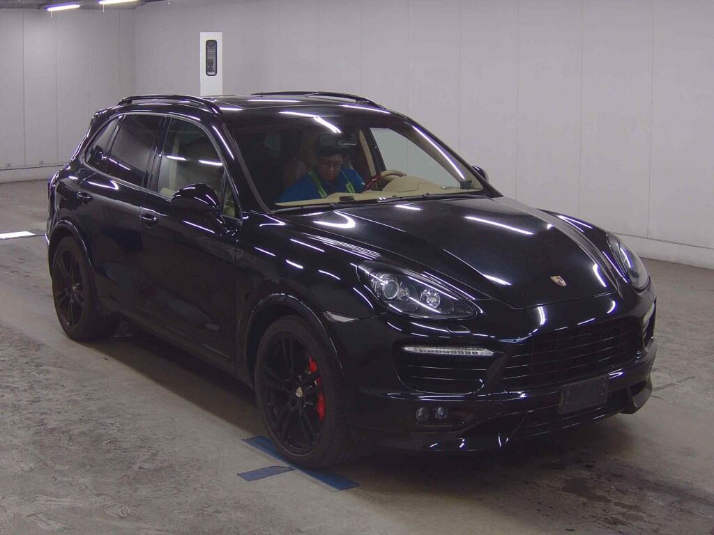 Porsche Cayenne 2011 z aukcji japońskiej