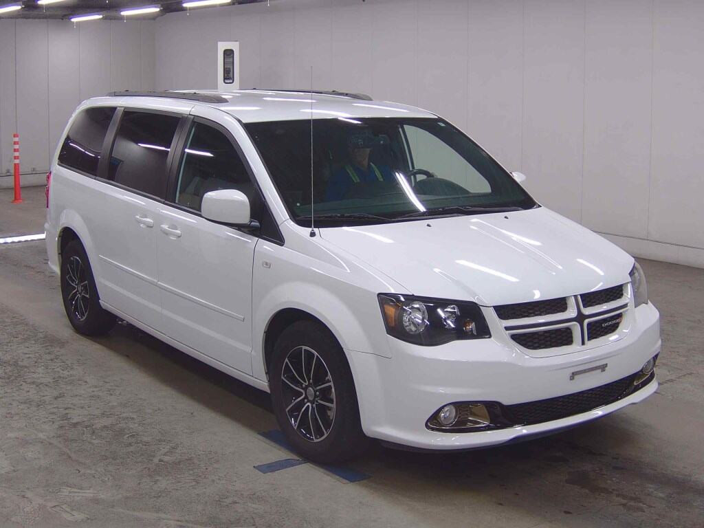 Dodge Grand Caravan 2019 z aukcji japońskiej