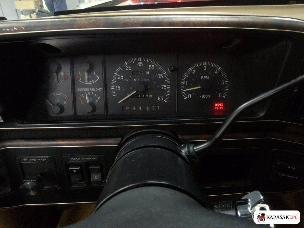 1990 Ford Bronco 4WD Eddie Bauer 6