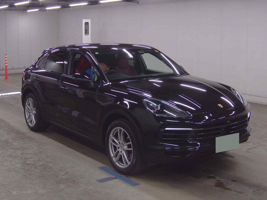Porsche Cayenne Coupe 2020 з японського аукціону