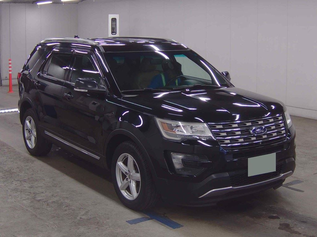 Ford Explorer 2016 from a Japanese auction