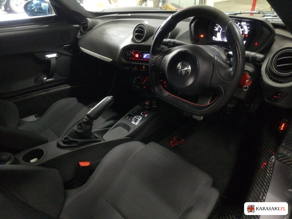 2016 Alfa Romeo 4C 5