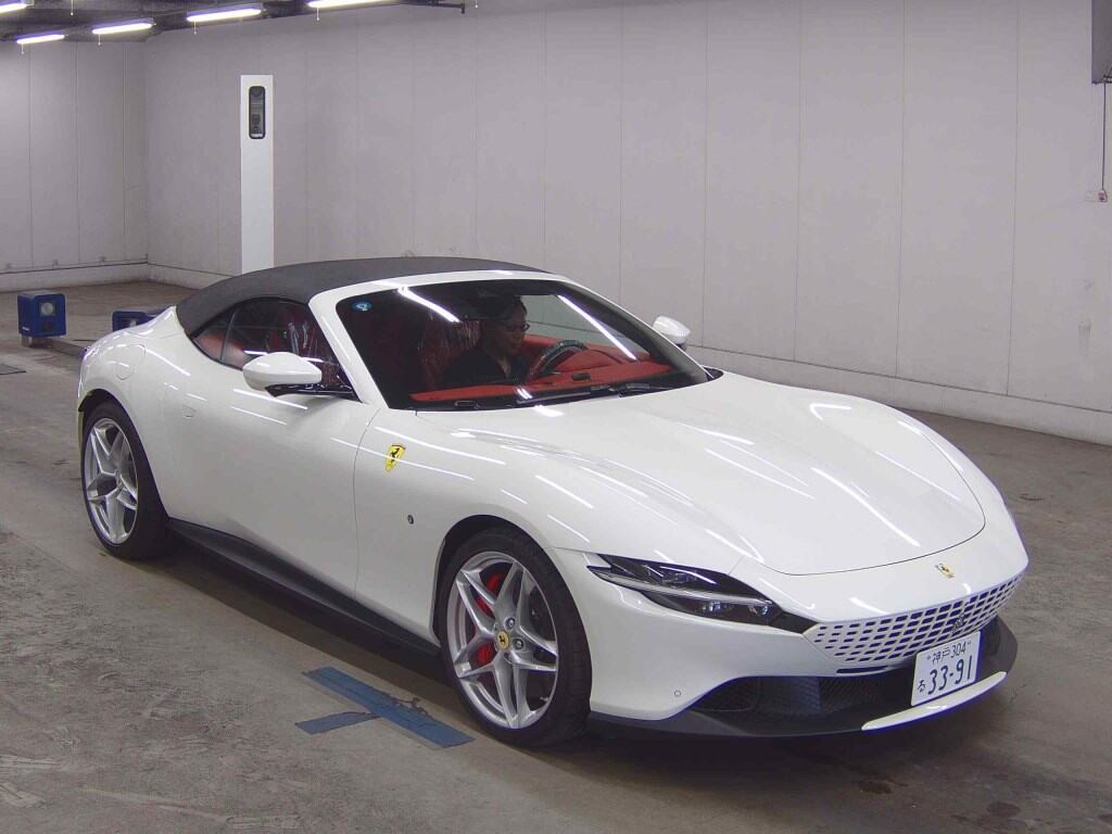 Ferrari Roma 2026 z aukcji japońskiej