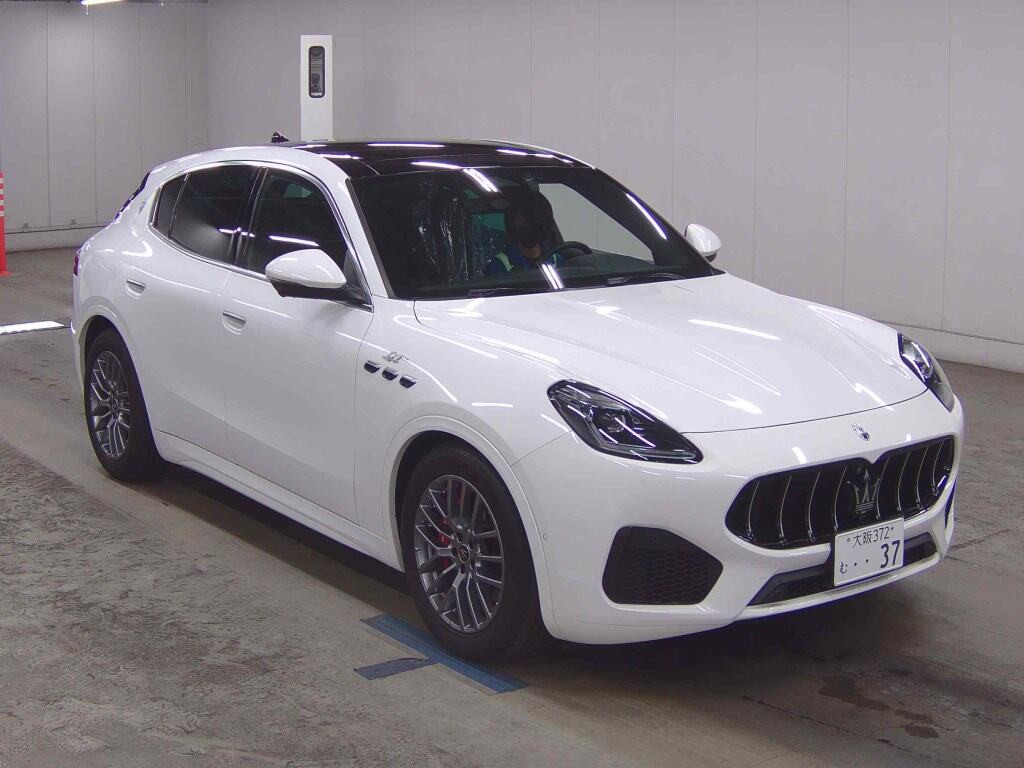 Maserati Grecale 2023 z aukcji japońskiej