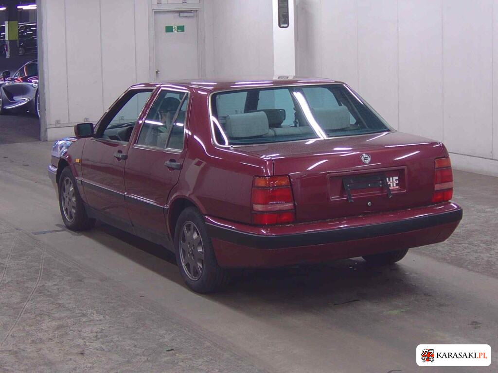 1995 Lancia Thema 4D 2