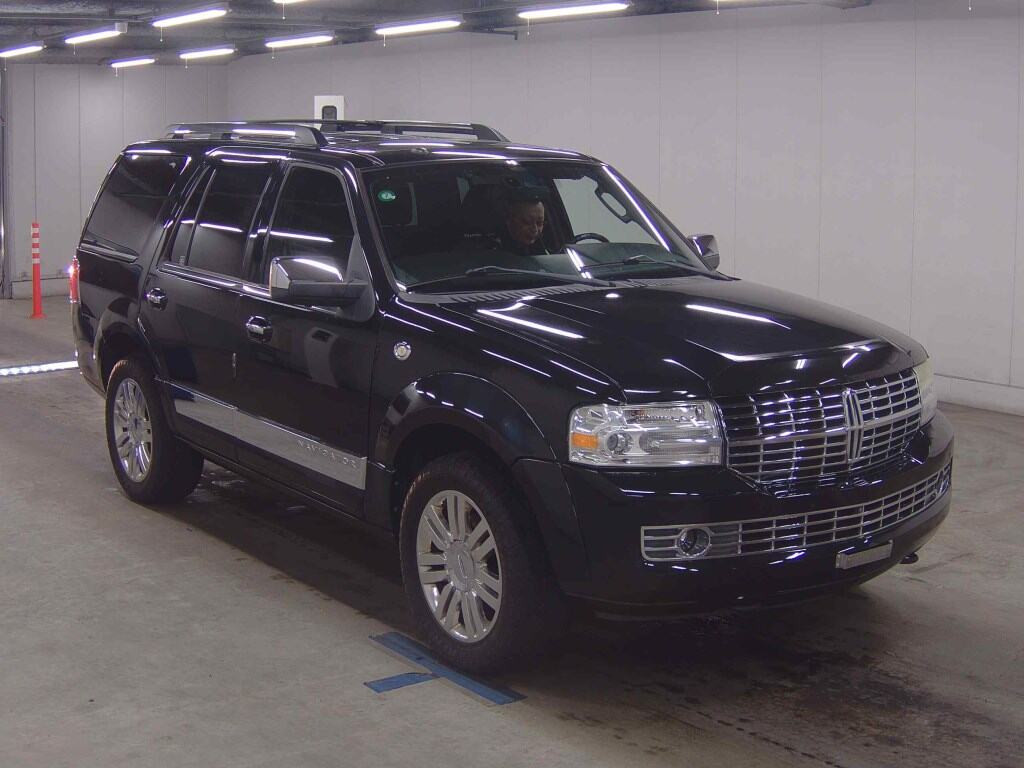 Lincoln Navigator 2013 z aukcji japońskiej