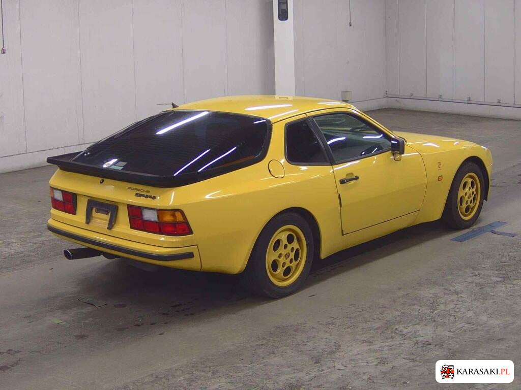 1988 Porsche 944 CP 4