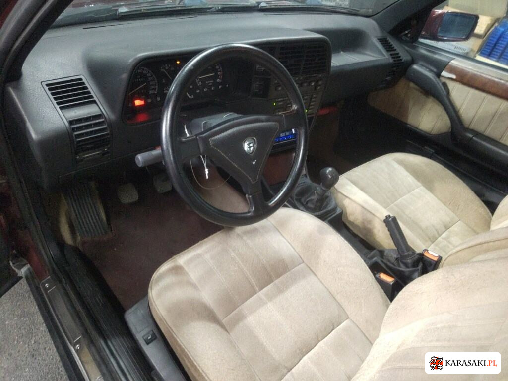 1995 Lancia Thema 4D 5