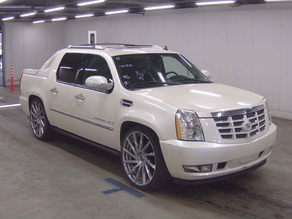 Cadillac 2012 z aukcji japońskiej