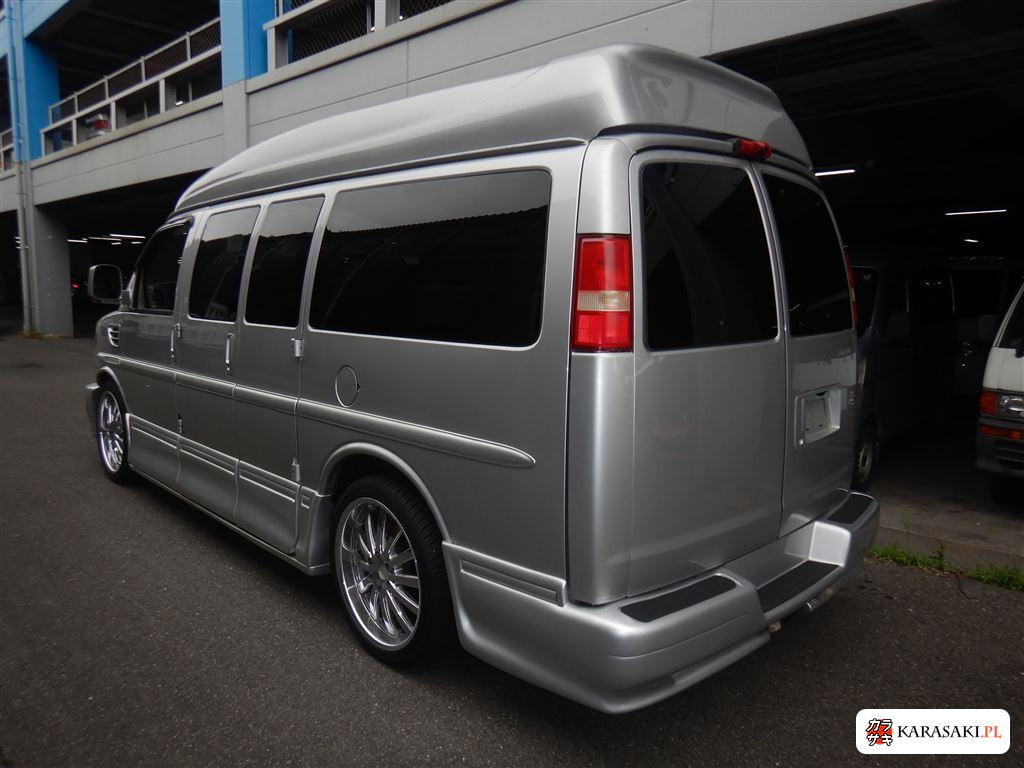 2012 GMC Savana 4D 2