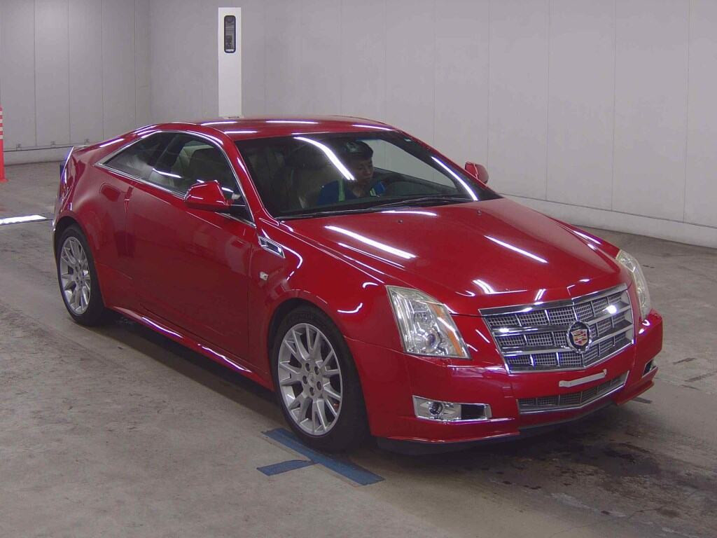 Cadillac CTS Coupe 2011 z aukcji japońskiej