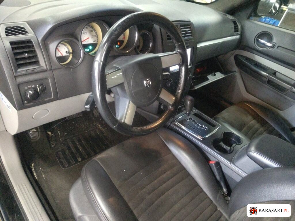 2012 Dodge Magnum Se 5