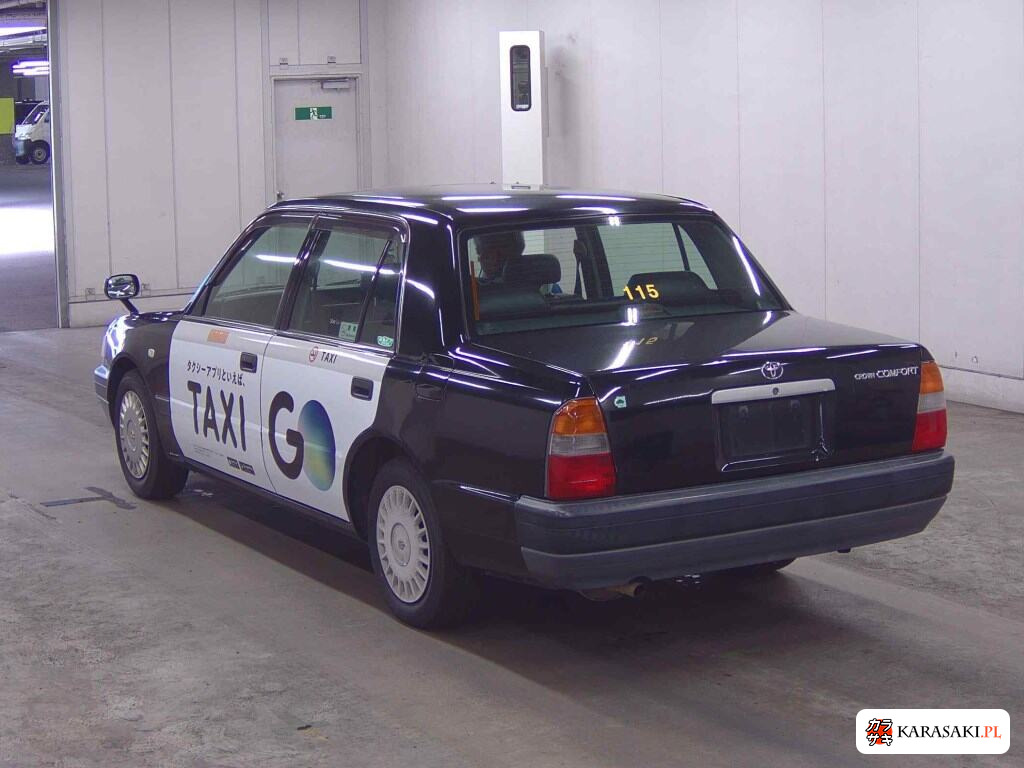 2009 Toyota Crown Comfort 2
