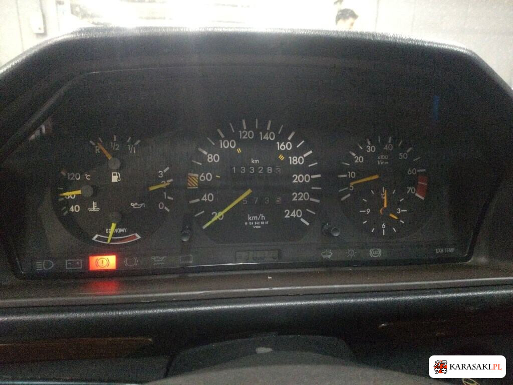 1989 Mercedes-Benz Medium Class 4D 300E 6