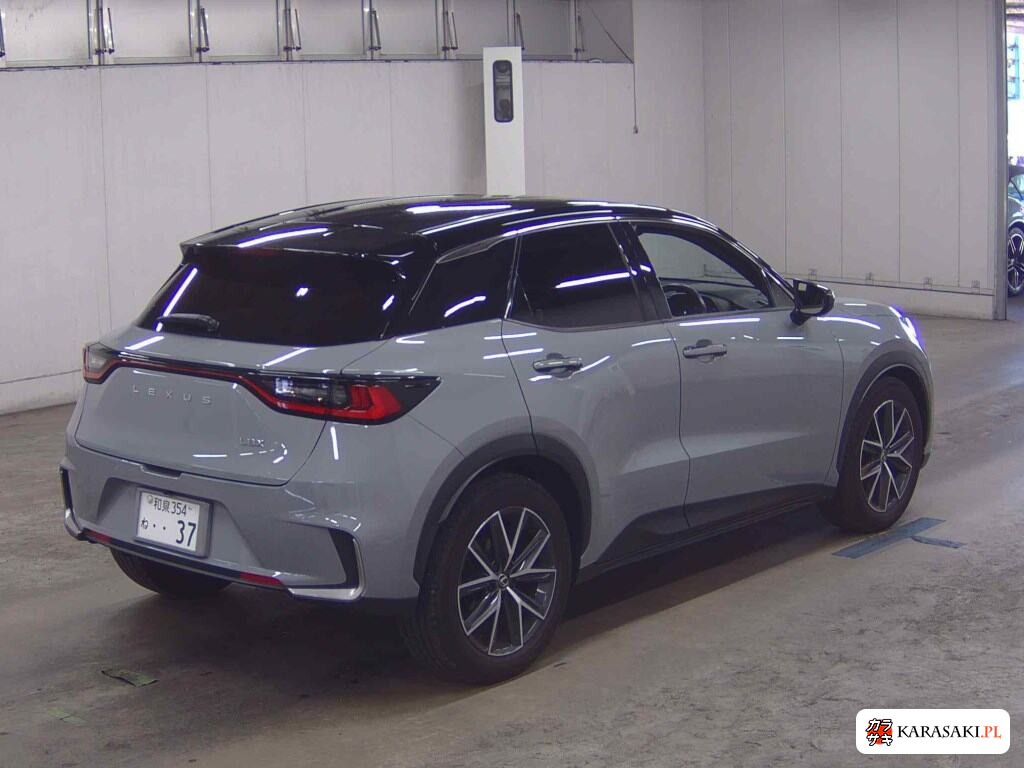 2024 Lexus LBX Cool 4
