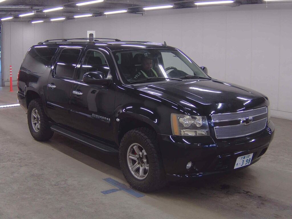 Chevrolet Suburban 2015 z aukcji japońskiej