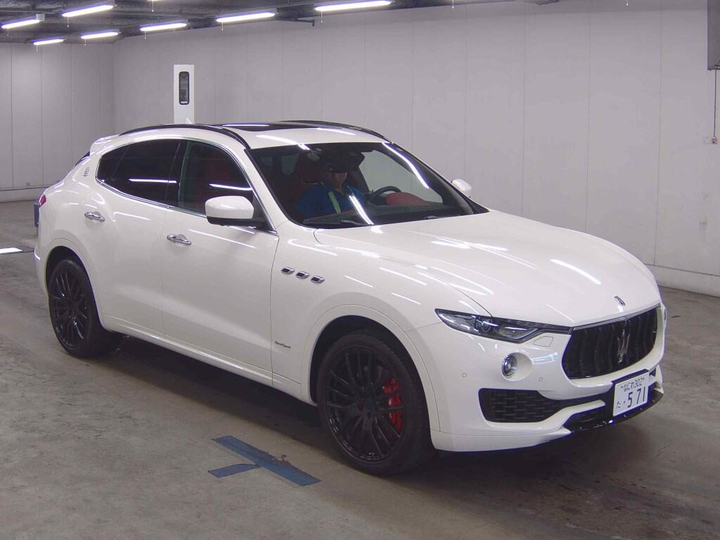 Maserati Levante 2018 z aukcji japońskiej
