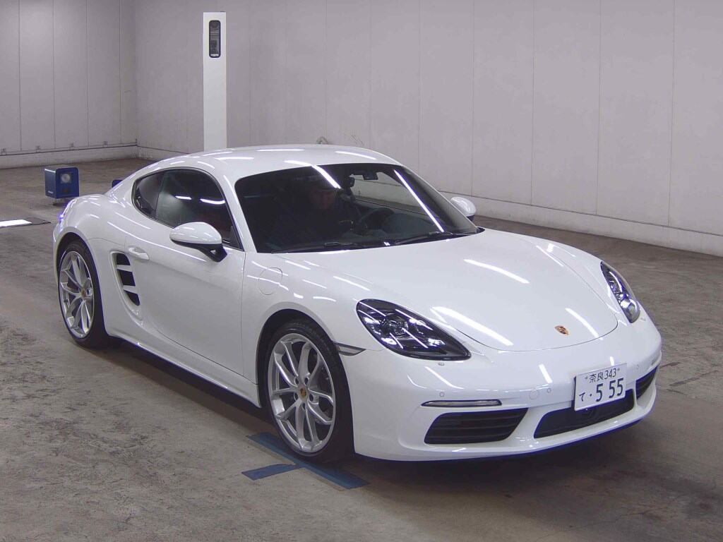 Porsche 718 Cayman 2024 z aukcji japońskiej