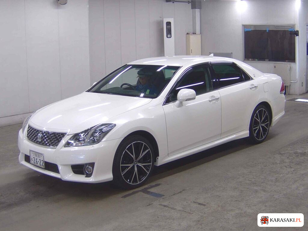 Toyota Crown 2010 z aukcji japońskiej
