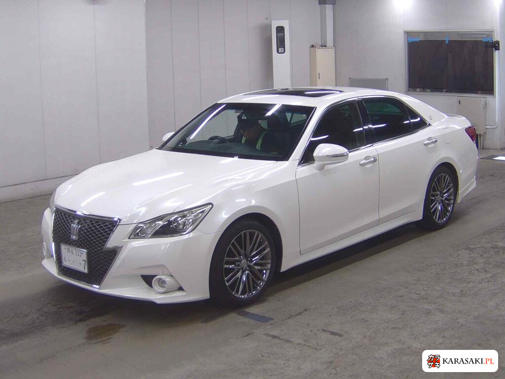 Toyota Crown 2014 z aukcji japońskiej