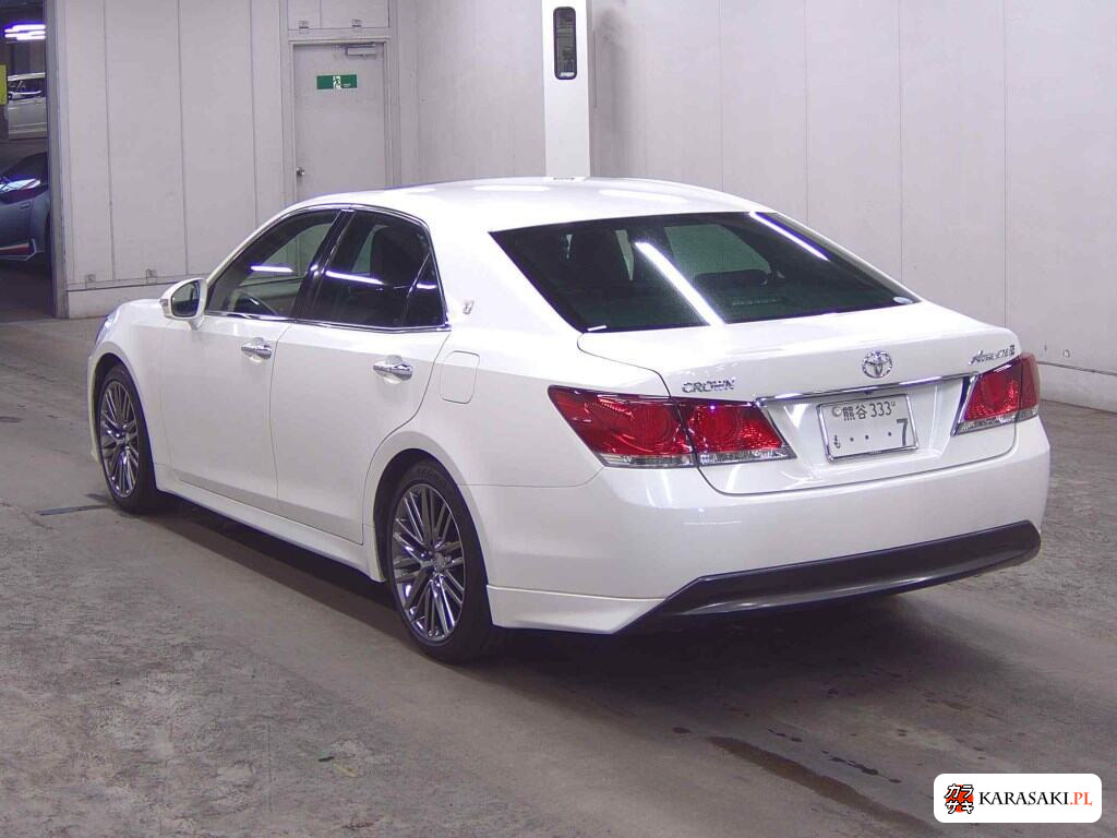 Toyota Crown 2014 z aukcji japońskiej