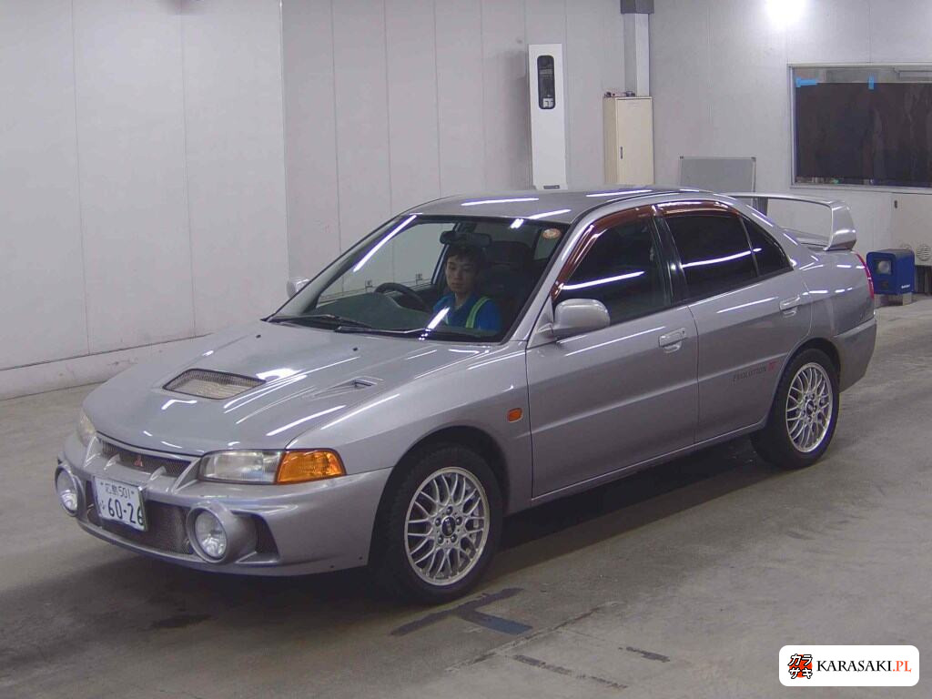 Mitsubishi Lancer 1996 z aukcji japońskiej