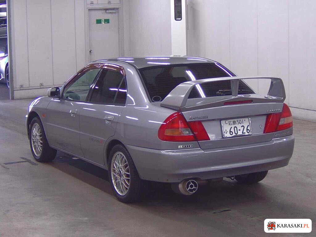 Mitsubishi Lancer 1996 z aukcji japońskiej